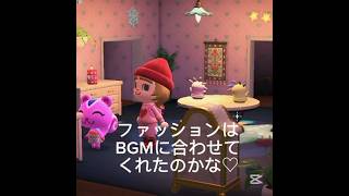 くつろいでるももこちゃん／あつ森／66歳母